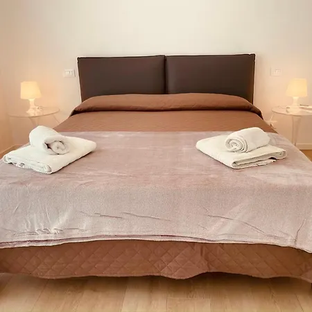 Ground Floor Flat With Pool - 2 Family