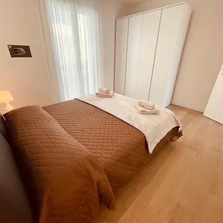 Apartment Ground Floor Flat With Pool - 2 Family Lido di Jesolo