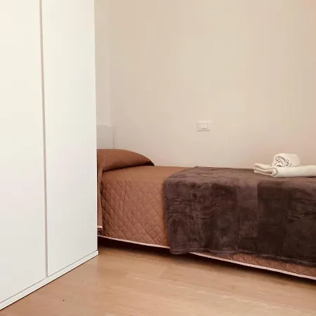 Ground Floor Flat With Pool - 2 Family